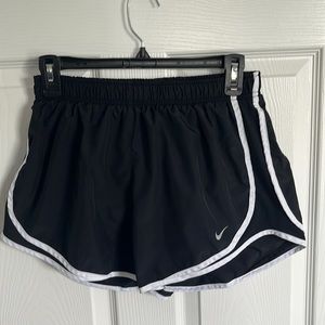 Black Nike 3” Dry Tempo Core Running Shorts, Medium